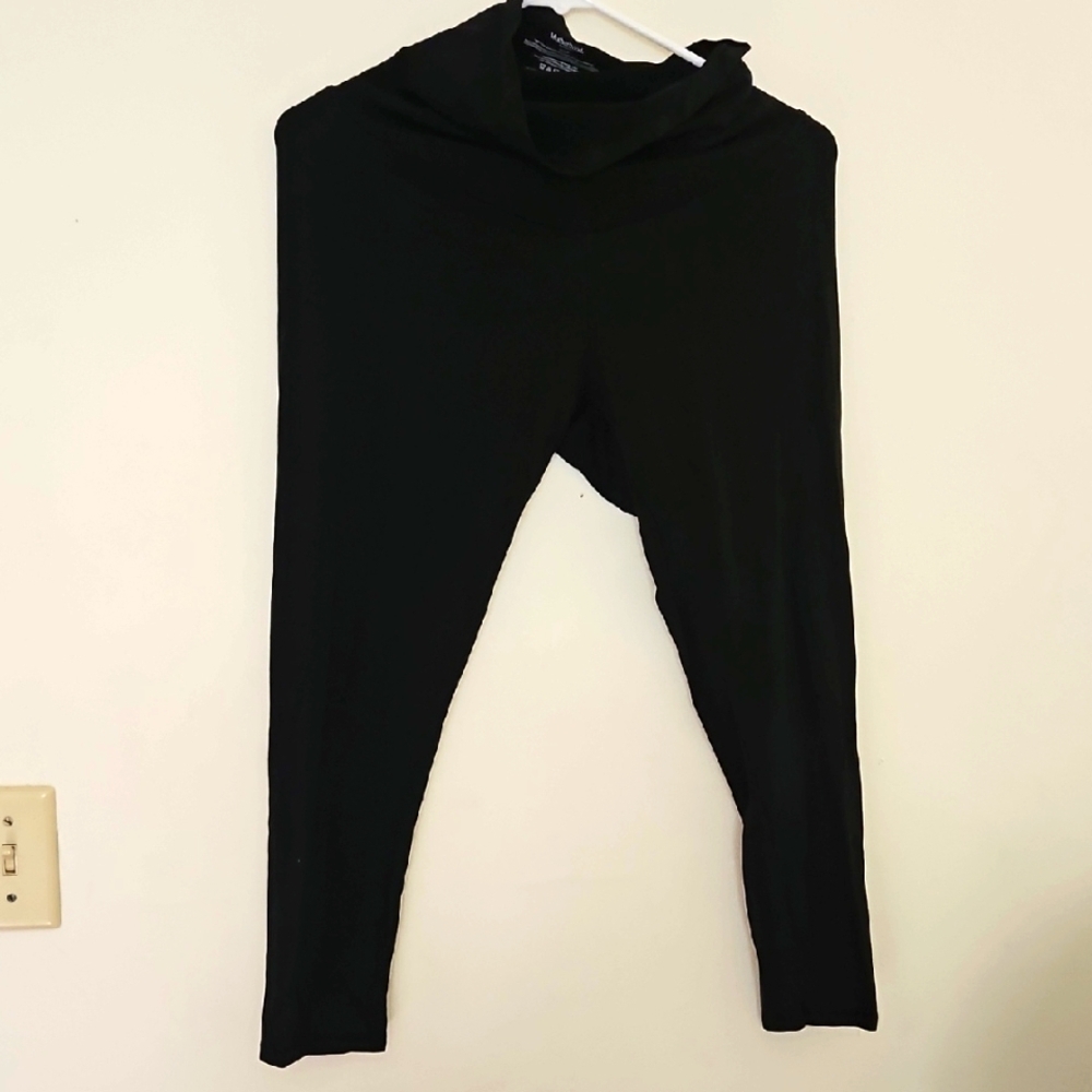 Medium Motherhood Maternity Black Leggings‎